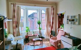 Spacious Flat In Bridgeton, Glasgow